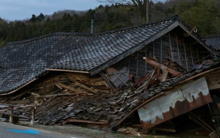 Bilantul cutremului din Japonia a ajuns la 62 de morti. Probleme uriase pentru supravietuitori