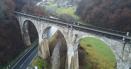 <span style='background:#EDF514'>BLESTEMUL</span> celui mai spectaculos viaduct feroviar. Constructia uriasa a ajuns un loc al tragediilor VIDEO