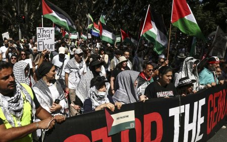 Mii de israelieni au protestat impotriva guvernului si pentru a cere eliberarea ostaticilor. Tu esti capul, tu esti de vina