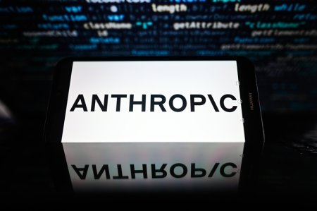 Anthropic, companie sustinuta de Google, a lansat luni Claude 3, cel mai rapid chatbot al sau de pana acum