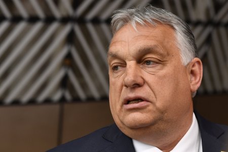 Business MAGAZIN. Viktor Orban a inceput sa sperie investitorii: Premierul maghiar a intrat in conflict cu <span style='background:#EDF514'>GYOR</span>gy Matolacsy, guvernatorul bancii centrale si fosta sa mana dreapta pe problema reducerii dobanzilor. Reactia investitorilor nu a intarziat sa apara