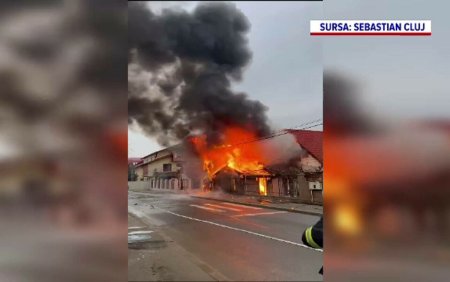 S-a dat alarma la Cluj-Napoca, dupa ce un garaj a fost cuprins de flacari. Constructia din lemn era lipita de o casa