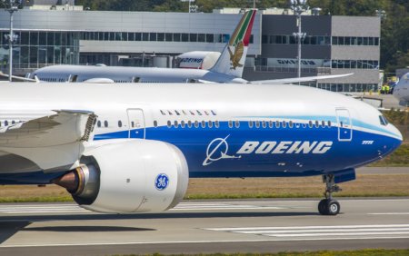 Probleme tot mai mari pentru Boeing: Increderea in avioanele companiei scade dramatic. Expertii anticipeaza noi pierderi