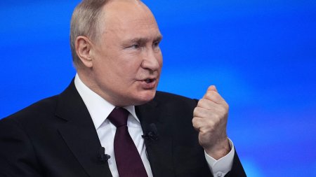 Putin anunta ca Rusia va plasa trupe si sisteme militare la granita cu Finlanda