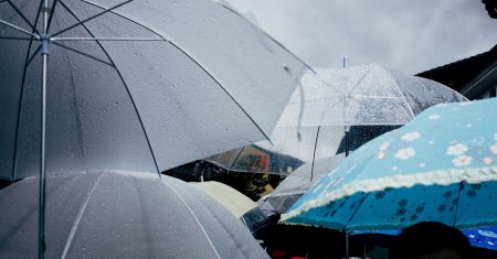 Romania nu scapa de ploi. Prognoza meteo pentru urmatoarea luna