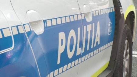 Politistii au vrut sa opreasca un sofer in trafic, in Targoviste, dar acesta a abandonat masina si a fugit. Ce ascundea