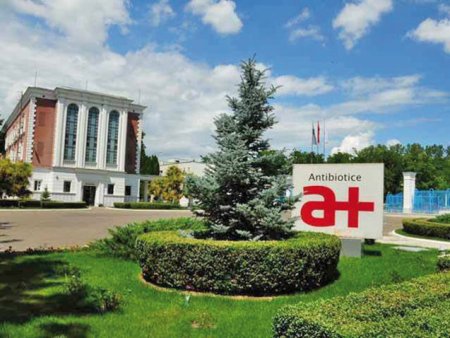 Producatorul de medicamente Antibiotice a pus in functiune o centrala fotovoltaica pe platforma industriala de la Iasi, in urma unei investiii de 11,8 mil.lei, cofinantata prin PNRR