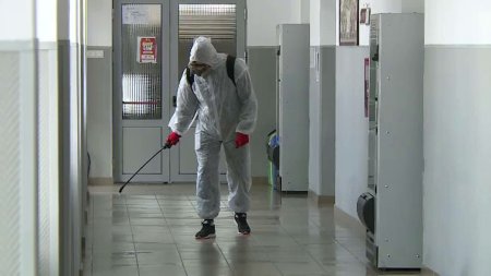 Plosnite la Spitalul Universitar. Medicii au gasit insectele pe un pacient