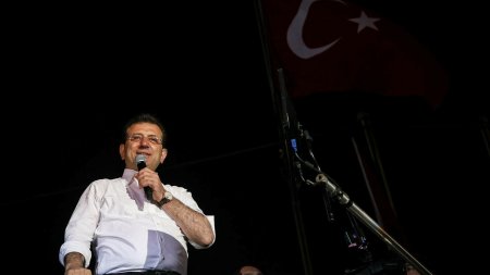 Cine este Ekrem Imamoglu, primarul Istanbulului. I-a dat chiftele gratis lui Erdogan, in tinerete