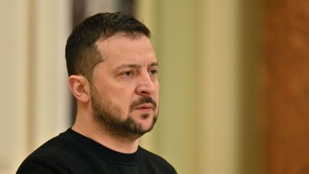 Volodimir Zelenski a semnat legea care scade varsta de mobilizare militara de la 27 la 25 de ani