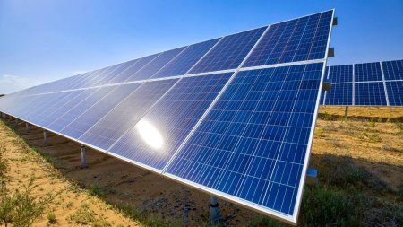 Un viitor parc fotovoltaic din Romania, investigat de Comisia Europeana