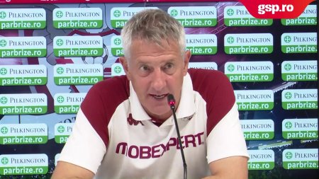 Rapid - CFR Cluj. Galeria rapidistilor cantand La multi ani capitanului Cristi Sapunaru + Injuraturi indreptate catre Steaua si Dinamo