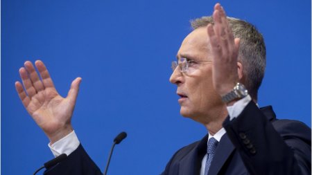 Jens Stoltenberg declara ca o alianta a puterilor autoritare actioneaza impotriva democratiilor