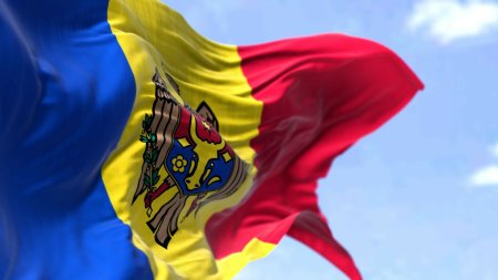 R.Moldova a inceput lucrarile de racordare a retelei electrice cu a Romaniei, pentru a scapa de dependenta fata de Rusia