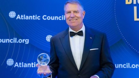 Klaus Iohannis, primul sef de stat european premiat la Washington pentru conducere internationala remarcabila