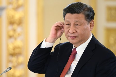 Xi Jinping a ajuns in Ungaria. Presedintele Chinei si premierul maghiar <span style='background:#EDF514'>VICTOR ORBAN</span> se pregatesc sa bata palma pentru mai multe acorduri de cooperare intre cele doua state