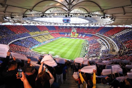 Discursuri manifest in direct, inainte de FCSB - CFR Cluj: MApN  ar trebui sa salute zecile de mii de fani care scandeaza «Steaua»
