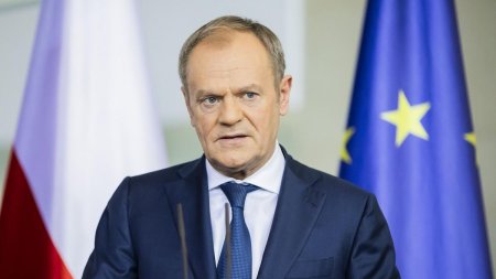 Polonia va construi fortificatii la frontiera de est, afirma premierul Tusk