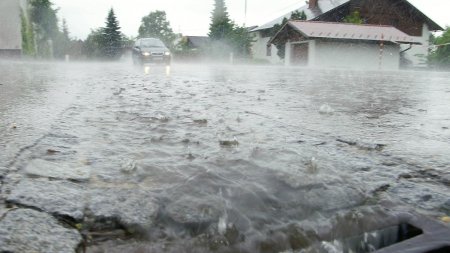 Avertizare ANM: Cod galben de ploi si vant in mai multe judete