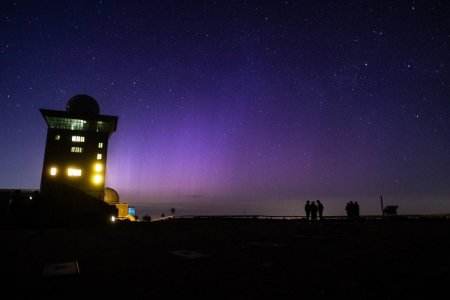 Inca o noapte cu <span style='background:#EDF514'>AURORA</span> boreala in unele zone ale lumii. De unde a fost vizibil fenomenul spectaculos