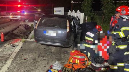 Un tanar baut a produs o tragedie in Arges: un mort si un ranit grav dupa ce masina a parasit drumul si a lovit un gard