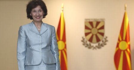 Presedintele ales al Macedoniei de Nord a provocat o disputa cu Grecia la depunerea <span style='background:#EDF514'>JURAMANT</span>ului