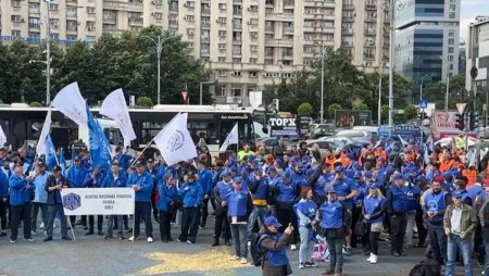 Blocul National Sindical si cele 29 de federatii afiliate protesteaza in Piata Victoriei. Manifestantii vor marsalui prin Capitala. Care sunt nemultumirile lor