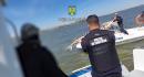 Un barbat, surprins de Garda de Coasta in timp ce pescuia sturioni in Marea Neagra