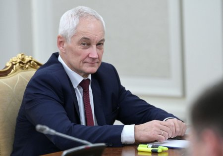 Pariul Kremlinului. Cine este Andrei Belousov, economistul cantaret in strana numit la conducerea Ministerului rus al Apararii