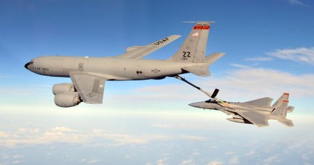 US Air Force au mutat o cisterna de realimentare aeriana in Romania