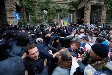 Roberta Metsola, mesaj pentru georgieni: Tbilisi, te auzim! Te vedem