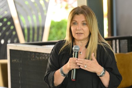 INTERVIU | Irina Schrotter, organizatoarea Romanian Creative Week, despre promovarea tinerilor artisti: Nu e atat de greu si de scump sa-ti tii tinerii in tara, daca ai o strategie si daca ai incredere in ei 