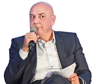 Semnal dur de la Transelectrica. George Visan, directorul directiei piete de energie: Sa nu trecem de la masurile menite sa protejeze consumatorii la cele care vizeaza salvarea producatorilor de energie. Transelectrica are rolul esential de dirijor al intregii piete de energie, de la productie, la consum