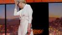 Meryl Streep, <span style='background:#EDF514'>RECOMPENSATA</span> cu un Palme d'Or la festivalul de Film de la Cannes. 