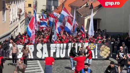 FINALA CUPEI ROMANIEI » Corvinul Hunedoara - Otelul Galati. Suporterii galateni fac show in centrul Sibiului