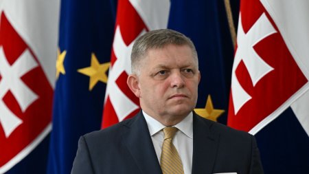 Robert Fico se zbate intre viata si moarte dupa ce a fost impuscat. Premierul slovac este operat de urgenta