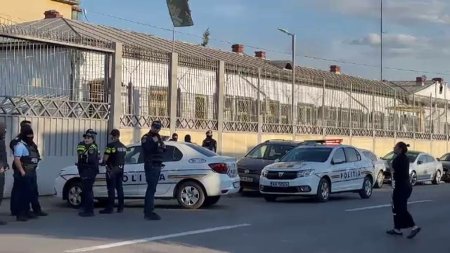 Un detinut de la Penitenciarul Ploiesti a fost lovit la cap de un alt barbat la un meci de tenis. E pedepsit ca n-a murit