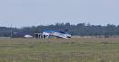 Detalii din ancheta privind avionul AN-2 rasturnat pe un camp din Buzau: a franat brusc la aterizare si s-a dat peste cap VIDEO