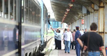 Controale la sange ale Politiei de Transporturi pe caile ferate din Romania. Sute de statii de cale ferata si de trenuri, verificate