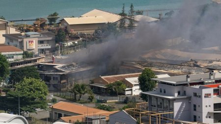 Vasta operatiune a fortelor de ordine franceze in <span style='background:#EDF514'>NOUA CALEDONIE</span>. Sase persoane au murit in urma conflictelor