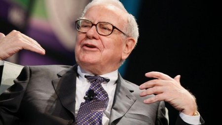 Urmeaza o noua furtuna financiara. Legendarul Warren Buffett strange miliarde in bani cash