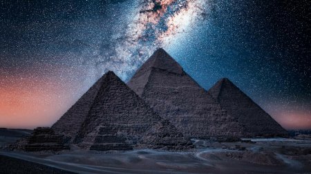Cercetatorii au descoperit, dupa mii de ani, de ce <span style='background:#EDF514'>PIRAMIDELE DIN EGIPT</span> au fost construite in acelasi loc, una langa alta