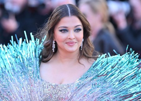 Se spunea despre ea ca e femeia cu cei mai frumosi ochi din lume. Indianca Aishwarya Rai, aparitie fascinanta la 50 de ani