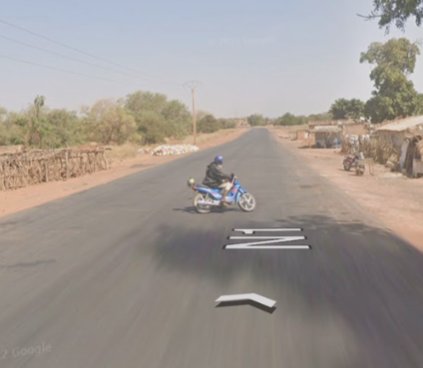 Imaginile din Google Maps par sa arate un motociclist <span style='background:#EDF514'>LOVIT DE MASINA</span> Street View