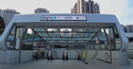 Cea mai adanca statie de metrou din lume! Pasagerii se plang ca li se infunda <span style='background:#EDF514'>URECHI</span>le, in timpul calatoriei