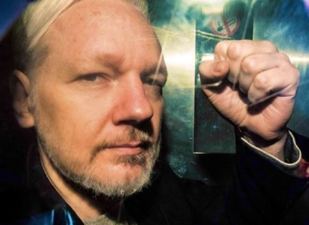 <span style='background:#EDF514'>JULIAN ASSANGE</span> obtine o victorie la Inalta Curte in procesul impotriva extradarii in SUA. Poate face un nou apel