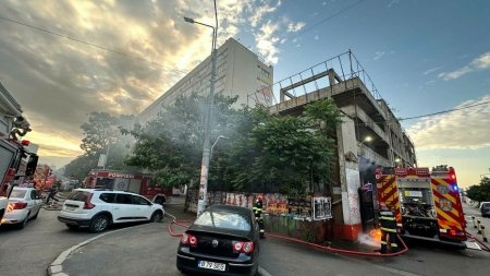 Incendiu la o cladire de langa Club Dinamo, in Bucuresti. Sunt degajari mari de fum