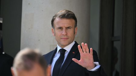 Macron se duce de urgenta in aceasta seara in <span style='background:#EDF514'>NOUA CALEDONIE</span> pentru a incerca sa calmeze spiritele