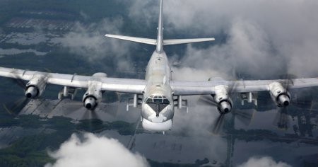 Rusia si-a mutat o treime din bombardierele strategice dincolo de Cercul Polar