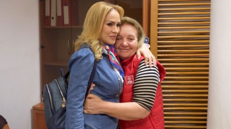 Gabriela Firea a stat de vorba cu operatorii care vorbesc zilnic cu bucurestenii: Acestea sunt problemele reclamate